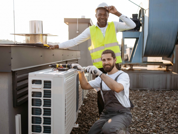 Factors That Impact Heat Pump Lifespan in Commercial Spaces